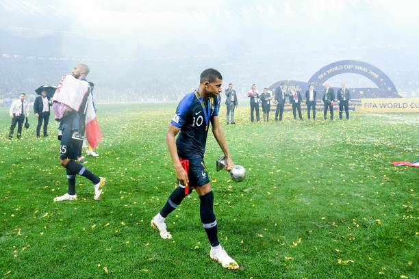 教练组甚至 教练组甚至