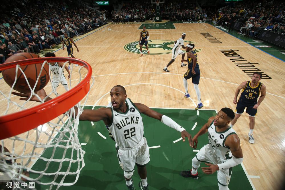 在他的指导 在他的指导