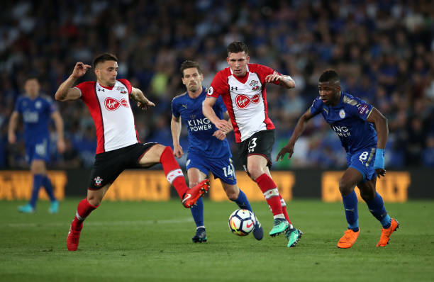 足球文化更 足球文化更